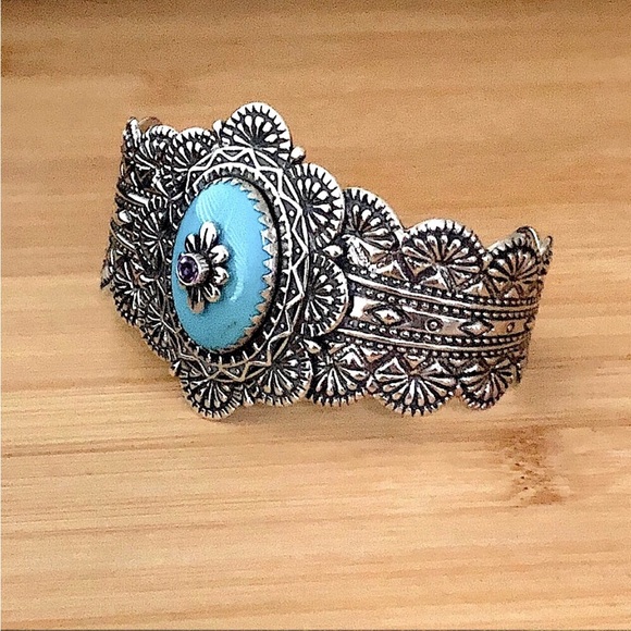 Carolyn Pollack Jewelry - $328  Native American Estate Cuff By Carolyn Pollack  Sterling 925  76.9 Grams